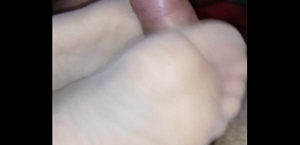  homemade footjob with super thin stockings and cumshot